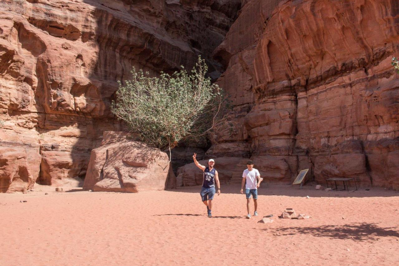 亚喀巴 Bedouins Life Camp酒店 外观 照片